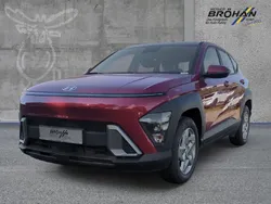 Ultimate red / met Neu 2025 Hyundai Kona Select SUV | 24.440 € (Fairer Preis)