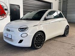 Weiß Gebraucht 2024 Fiat 500e La Prima Limousine | 21.800 € (Guter Preis)