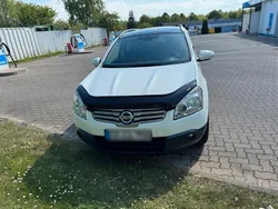 Weiß Gebraucht 2009 Nissan Qashqai +2 SUV | 3.800 € (Guter Preis)