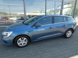 Blau Gebraucht 2017 Renault Mégane IV Life Limousine | 8.800 € (Guter Preis)
