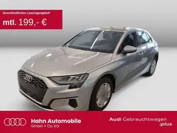 Florettsilber metallic Gebraucht 2024 Audi A3 Advanced Plus Limousine | 27.430 € (Guter Preis)