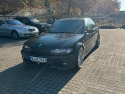 Schwarz Gebraucht 2003 BMW 330 Limousine | 7.500 €