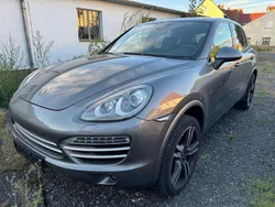 Grau Gebraucht 2014 Porsche Cayenne Platinum Edition SUV | 13.300 € (Fairer Preis)