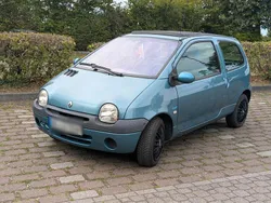 Blau Gebraucht 2004 Renault Twingo Kleinwagen | 1.500 € (Etwas zu teuer)