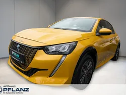 Gelb Gebraucht 2021 Peugeot e-208 Active Kleinwagen | 16.285 € (Fairer Preis)