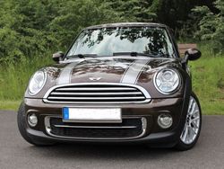 Braun metallic Gebraucht 2010 Mini Cooper D Kleinwagen | 9.950 € (Etwas zu teuer)