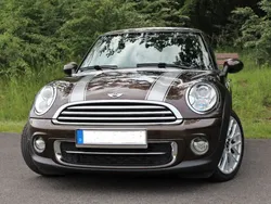 Braun metallic Gebraucht 2010 Mini Cooper D Kleinwagen | 9.950 € (Fairer Preis)