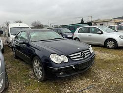 Tansanitblau metalliclack Gebraucht 2008 Mercedes CLK200 Coupé | 1.950 € (Teuer)
