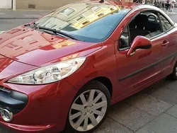 Rot Gebraucht 2007 Peugeot 207 CC Sport Cabrio | 1.750 € (Guter Preis)