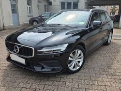Schwarz Gebraucht 2020 Volvo V60 Momentum Kombi | 26.999 € (Superpreis)