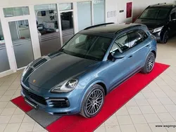 Blau Gebraucht 2018 Porsche Cayenne SUV | 58.490 €