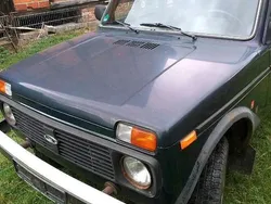 Grün Gebraucht 2012 Lada niva SUV | 3.450 € (Superpreis)
