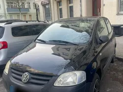 Schwarz Gebraucht 2006 VW Fox Kleinwagen | 1.600 €