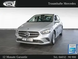 Silber (iridiumsilber metalliclack) Gebraucht 2020 Mercedes B180 Style Van / Kleinbus | 19.850 € (Fairer Preis)