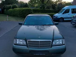 Gebraucht 1995 Mercedes C180 Limousine | 2.200 €