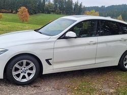 Weiß Gebraucht 2019 BMW 318 Gran Turismo Luxury Line Limousine | 12.999 € (Superpreis)