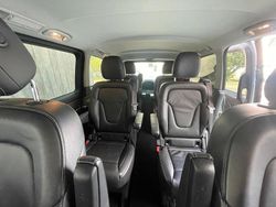 Weiß Gebraucht 2017 Mercedes V250 Avantgarde Van / Kleinbus | 30.000 € (Superpreis)