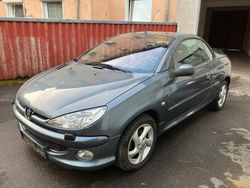 Grau Gebraucht 2005 Peugeot 206 CC Cabrio | 1.790 € (Fairer Preis)