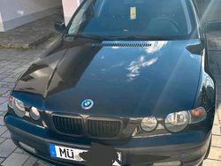 Schwarz Gebraucht 2001 BMW 318 Compact Kleinwagen | 1.699 €