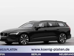 Onyx black (schwarz) Gebraucht 2025 Volvo V60 Core Kombi | 54.490 €