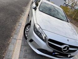 Grau Gebraucht 2017 Mercedes A180 Limousine | 14.500 € (Fairer Preis)