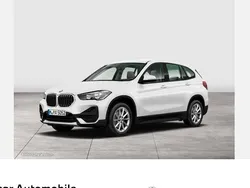 Weiß Gebraucht 2022 BMW X1 Advantage SUV | 21.890 € (Guter Preis)