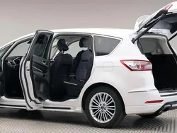 Weiß Gebraucht 2017 Ford S-MAX Vignale Van / Kleinbus | 21.900 € (Teuer)