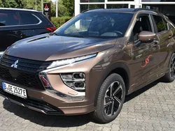 Braun Gebraucht 2025 Mitsubishi Eclipse Cross Select SUV | 32.990 € (Teuer)