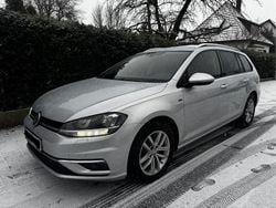 Grau Gebraucht 2018 VW Golf VII Limousine | 11.999 € (Superpreis)
