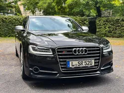 Schwarz Gebraucht 2016 Audi S8 plus Ambiente Limousine | 46.600 € (Fairer Preis)