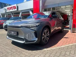 Grau Neu 2025 Toyota bZ4X Lounge+ SUV | 44.990 € (Teuer)