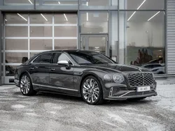Grau Gebraucht 2025 Bentley Flying Spur Mulliner Limousine | 311.937 €