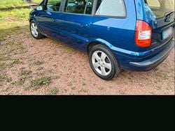Blau Gebraucht 2005 Opel Zafira Van / Kleinbus | 2.000 € (Guter Preis)