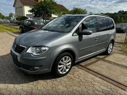 Grau Gebraucht 2010 VW Touran Freestyle Van / Kleinbus | 4.999 € (Superpreis)