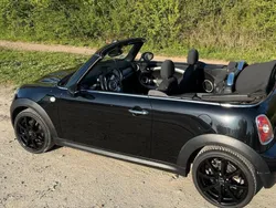 Schwarz Gebraucht 2011 Mini Cooper Cabriolet Cabrio | 8.300 €
