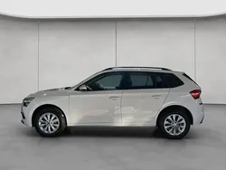 Weiß Gebraucht 2022 Skoda Kamiq Ambition SUV | 14.890 € (Superpreis)