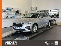 Brilliantsilber metallic Neu 2025 Skoda Scala Selection Kleinwagen | 25.990 € (Fairer Preis)