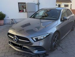 Grau Gebraucht 2018 Mercedes A250 AMG line Limousine | 24.900 € (Fairer Preis)