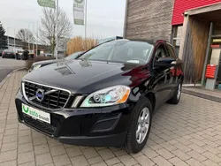 Black sapphire Gebraucht 2013 Volvo XC60 Momentum SUV | 16.800 € (Fairer Preis)