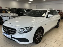 Weiß Gebraucht 2019 Mercedes E300 Avantgarde Limousine | 21.000 € (Fairer Preis)
