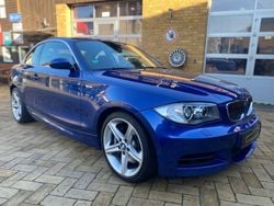 Blau Gebraucht 2009 BMW 135 M Sport Kleinwagen | 24.990 € (Etwas zu teuer)
