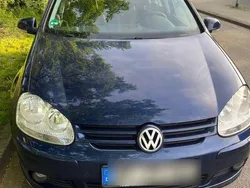 Blau Gebraucht 2007 VW Golf V Kleinwagen | 1.500 € (Fairer Preis)