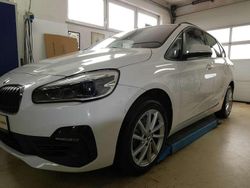 Alpinweiss iii Gebraucht 2019 BMW 216 Active Tourer Advantage Van / Kleinbus | 14.800 €