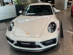 Porsche 911 Carrera GTS