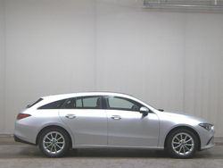 Silber Gebraucht 2022 Mercedes CLA220 Shooting Brake Progressive Kombi | 24.480 € (Guter Preis)