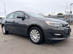 Phantom/rocky/asteroid grey Gebraucht 2014 Opel Astra Edition Limousine | 6.400 € (Fairer Preis)