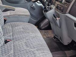 Silber Gebraucht 2011 Ford Transit Van / Kleinbus | 5.999 € (Etwas zu teuer)