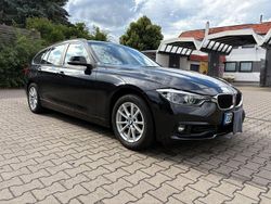 Schwarz Gebraucht 2018 BMW 318 Advantage Kombi | 17.300 € (Fairer Preis)