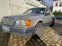 Gebraucht 1991 Mercedes E250 Limousine | 4.999 €
