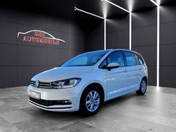 Oryxweiß perlmutteffekt Gebraucht 2020 VW Touran Comfortline Van / Kleinbus | 17.900 € (Guter Preis)